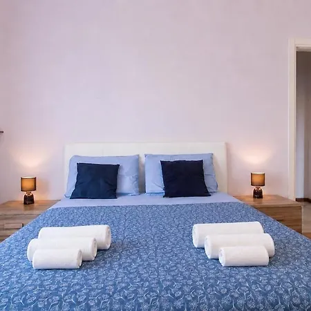 Apartment Complete & Cozy - Near Center With Duomo View *