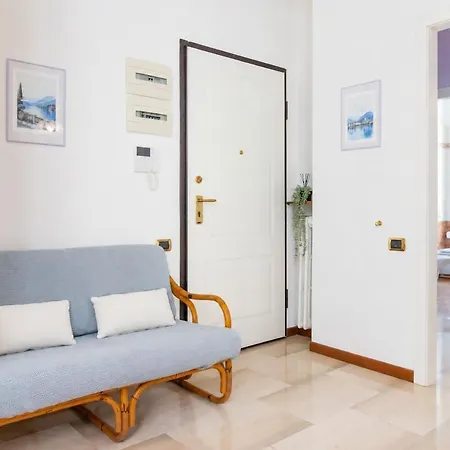 Complete & Cozy - Near Center With Duomo View *