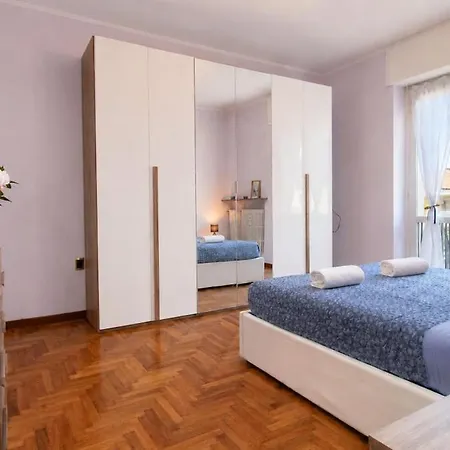 Complete & Cozy - Near Center With Duomo View Apartment