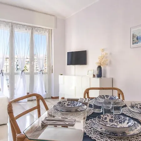 Apartment Complete & Cozy - Near Center With Duomo View *