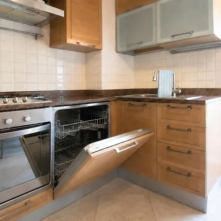 Apartment Complete & Cozy - Near Center With Duomo View